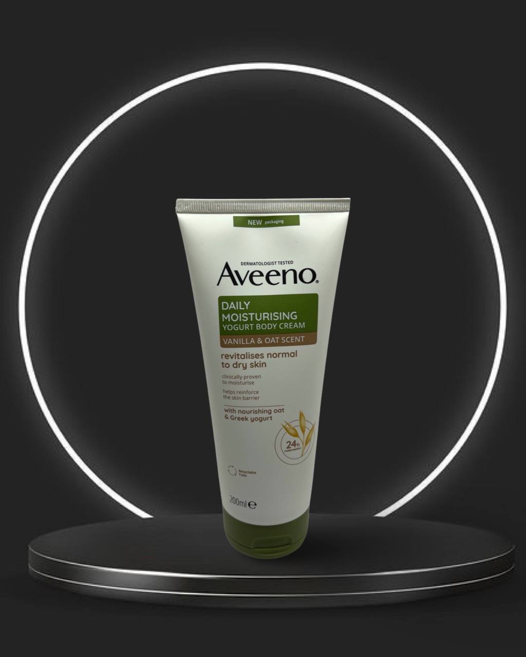 Aveeno Daily Moisturising Yogurt Body Cream 200ml - Vanilla & Oat Scent